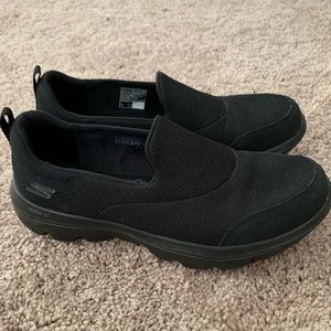 Skechers Go Walk Evolution Ultra